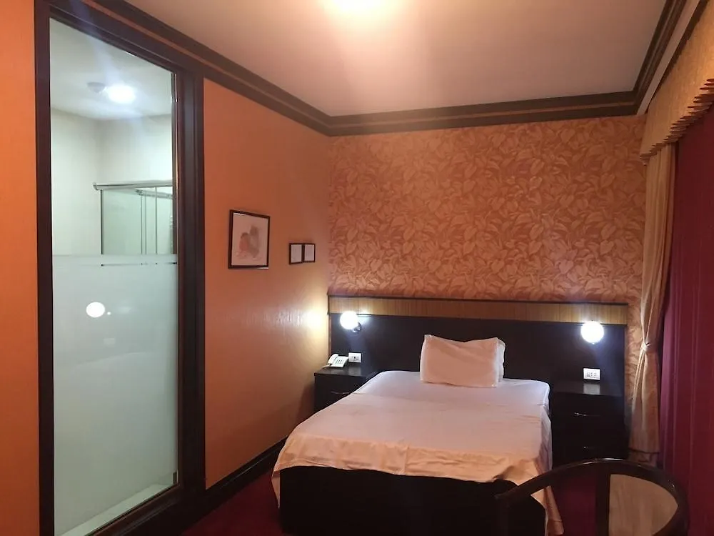 Alp Inn Hotel Baku 4*,