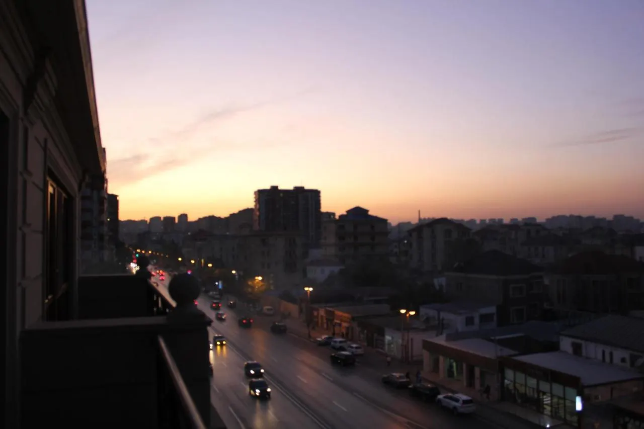 Alp Inn Hotel Baku 4*,