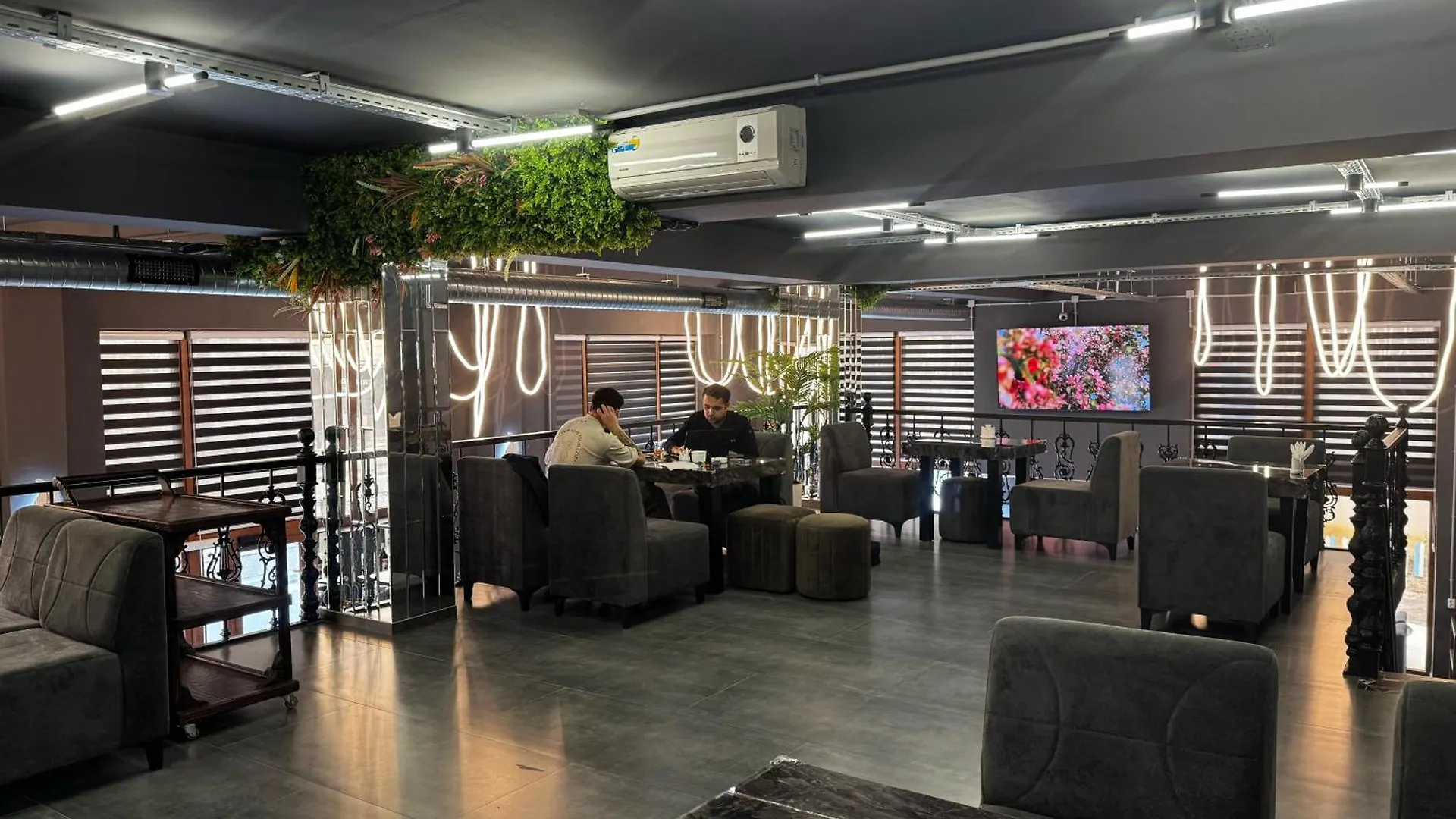 Alp Inn Отель Баку