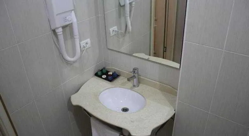 Alp Inn Отель Баку